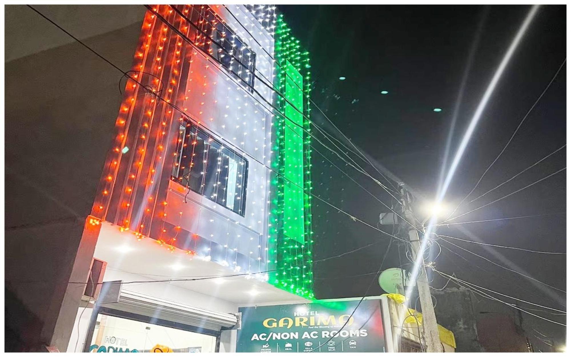 Premium Hotel Ujjain - G A R I M A - Near Mahakal Temple And Rivar - Railway Station - Hygiene & Spacious Room - With Wifi- And Parking Facilities - Best Hotel In Ujjain Dış mekan fotoğraf